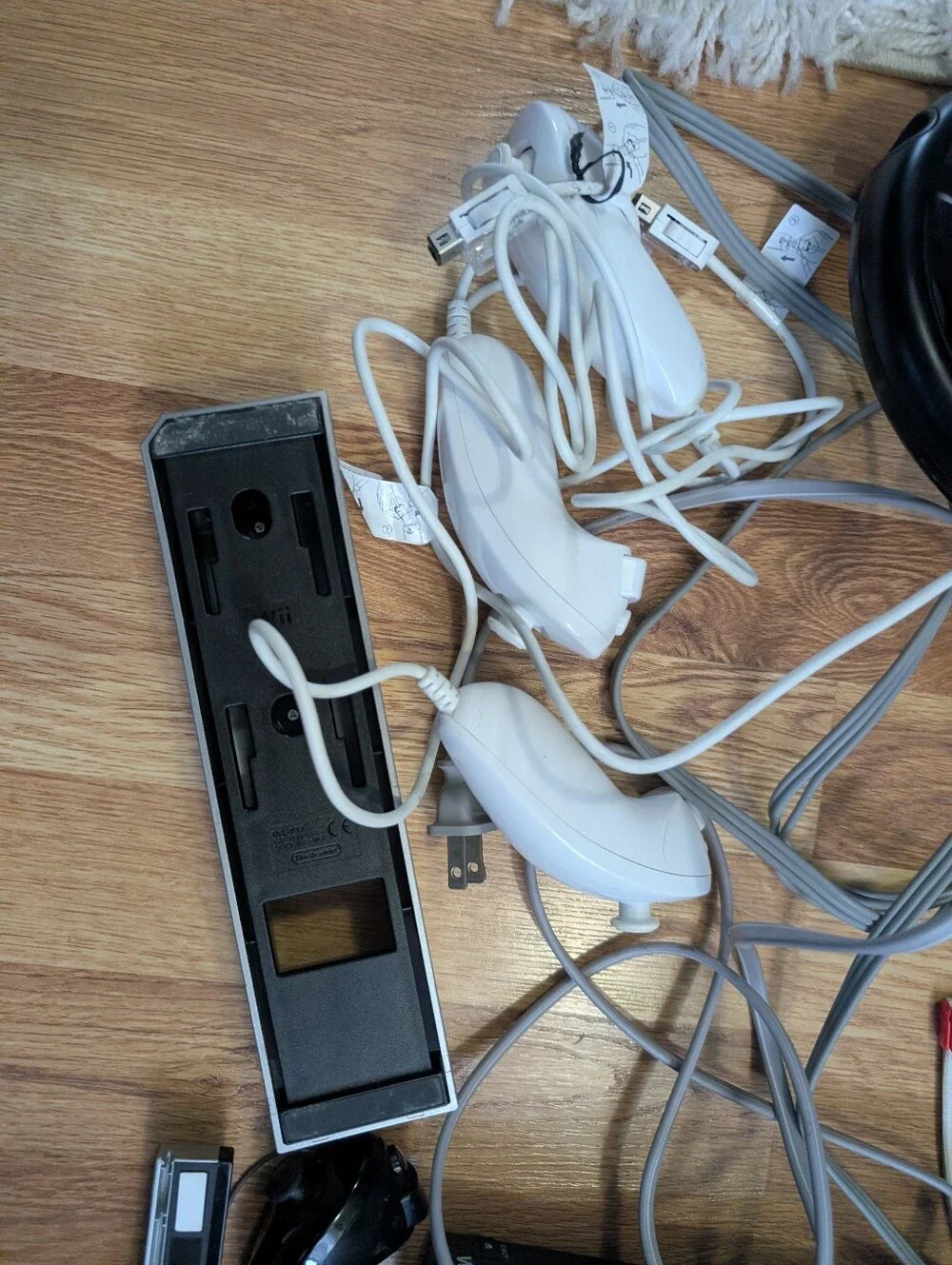 Nintendo Wii Console Bundle Nunchuks Controllers TESTED